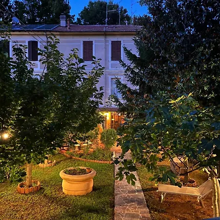 Buonarroti 19 *